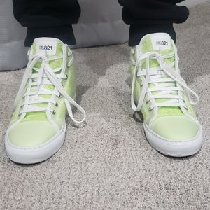 PS821 Lime green shoes